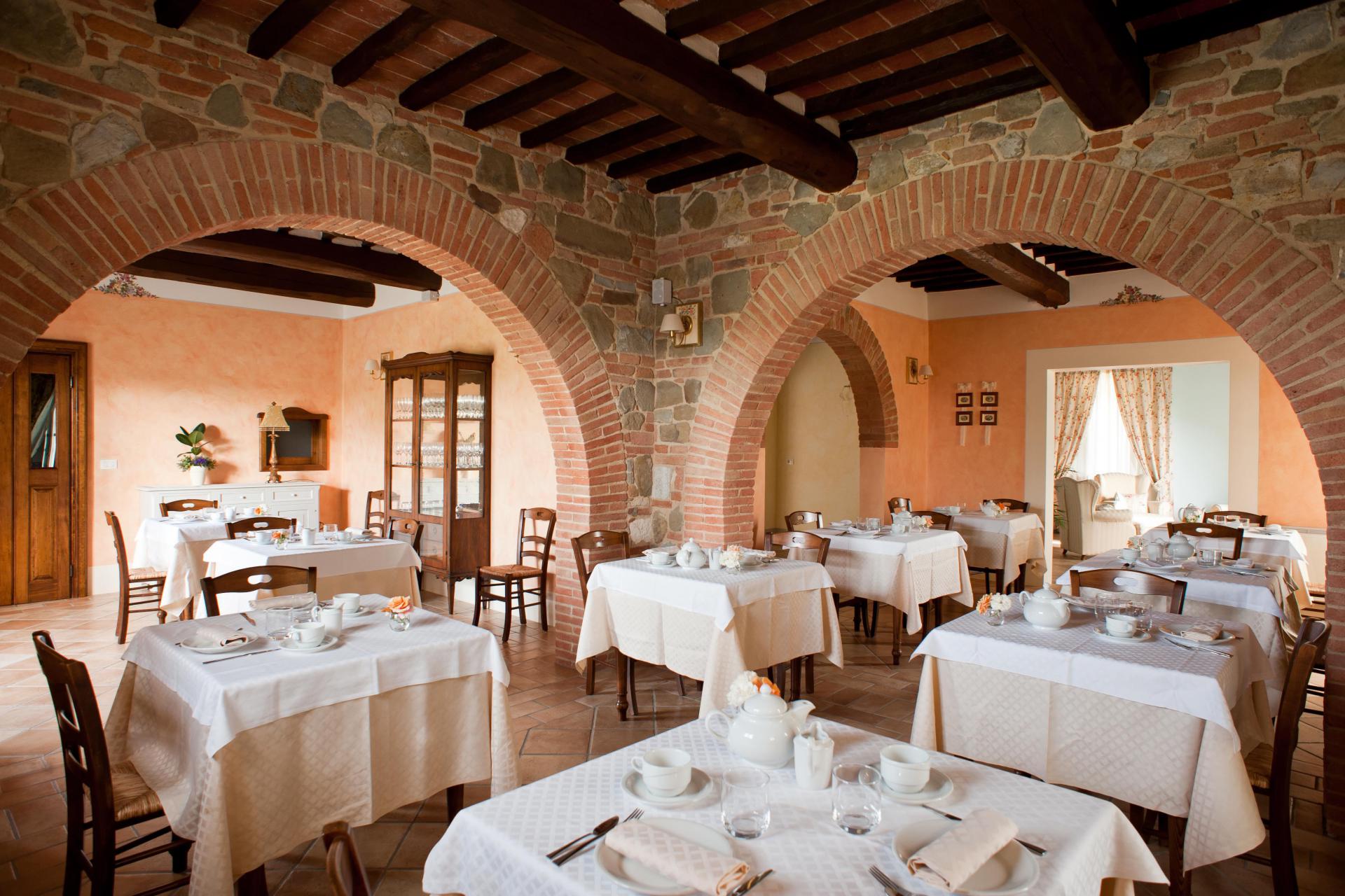 Agriturismo with breathtaking view and good restaurant