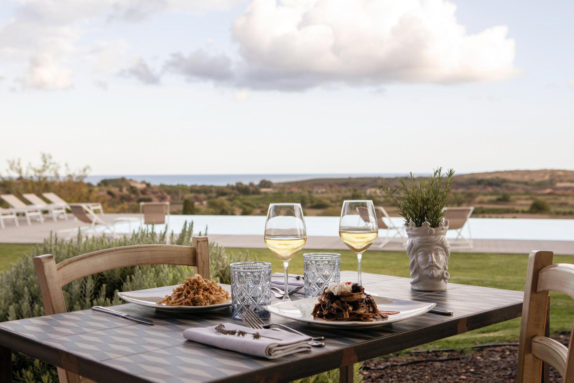 Organic agriturismo Sicily with sea view