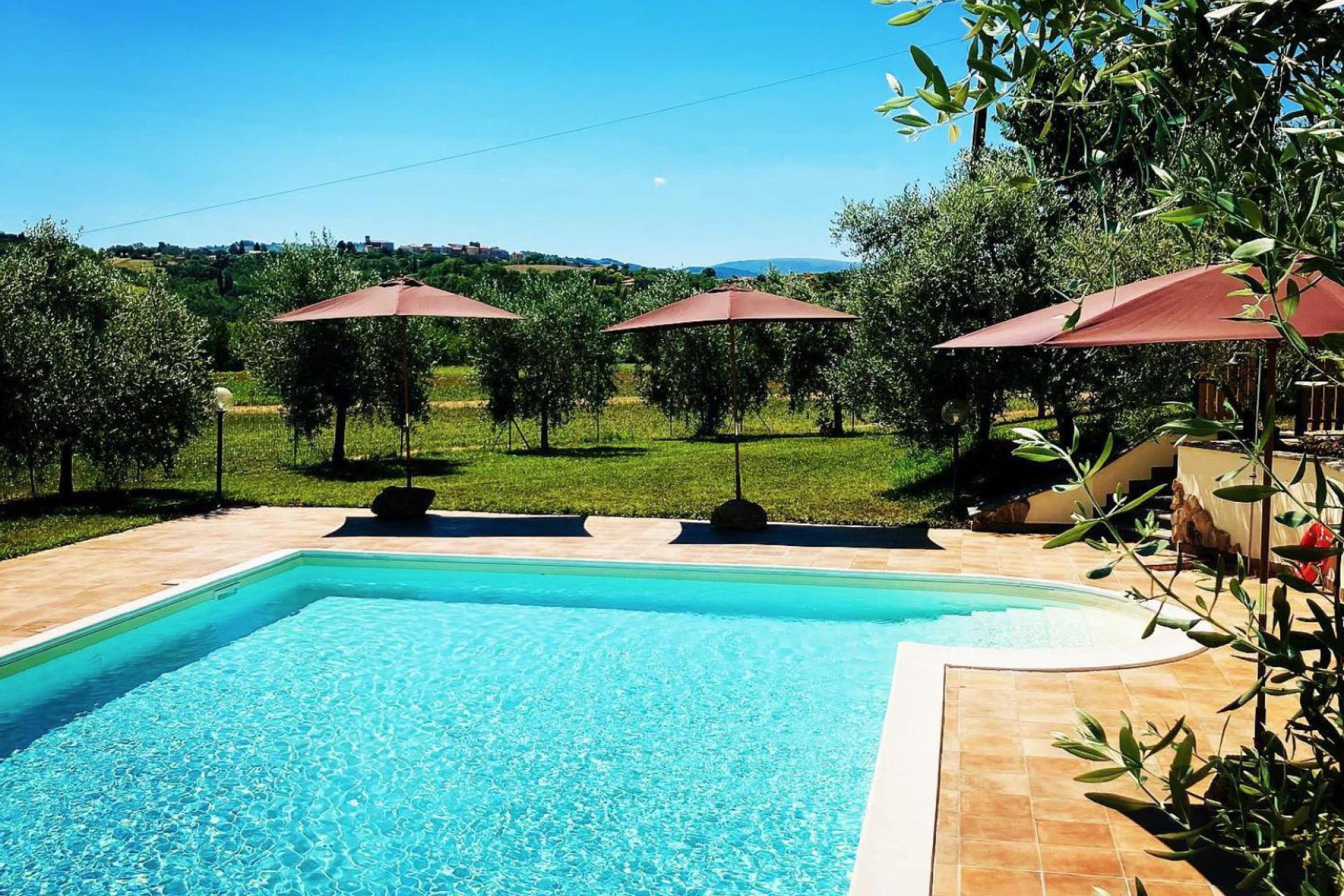 Hospitable agriturismo in Umbria with restaurant