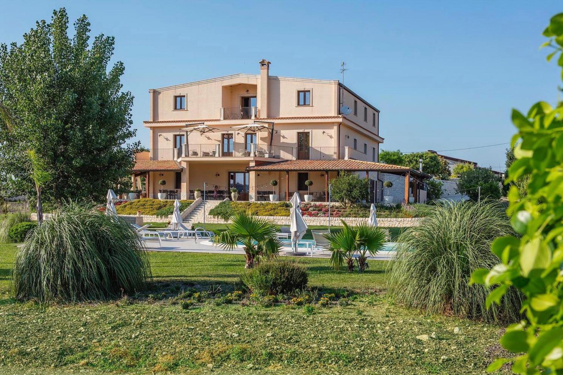 Kindvriendelijke agriturismo Sicilië met prachtig zwembad