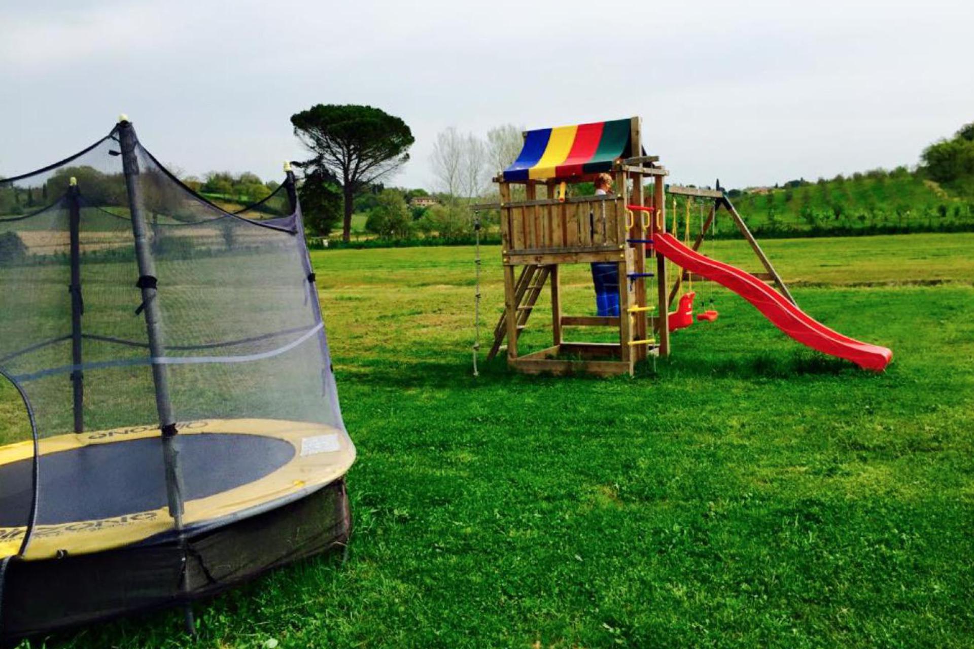 Agriturismo bij Siena met zwembad en luxe appartementen